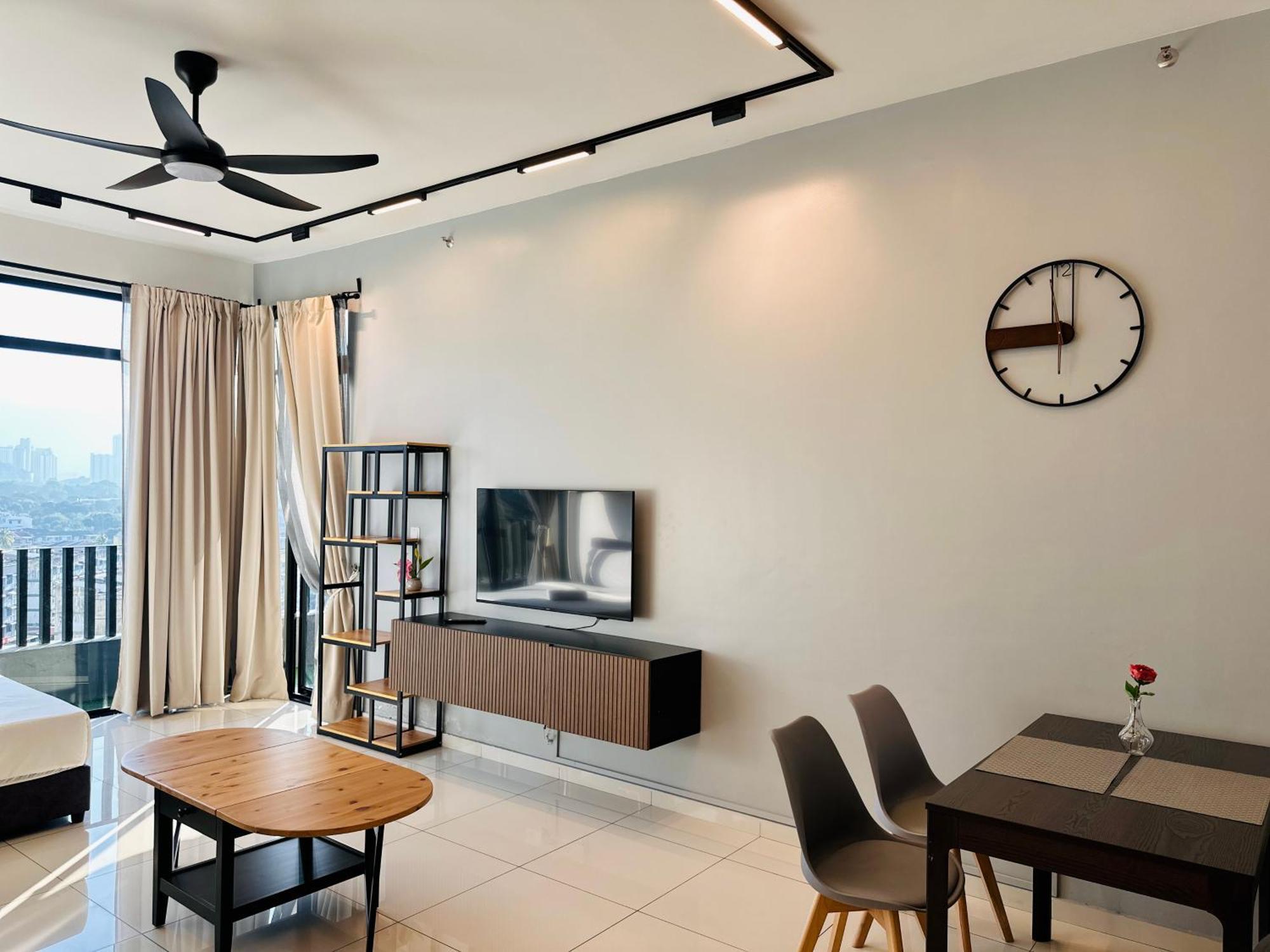 New Georgetown Instagramable 2Br Homestay For 10Pax 无敌美景两房民宿 Beacon Executive Suite Exterior foto