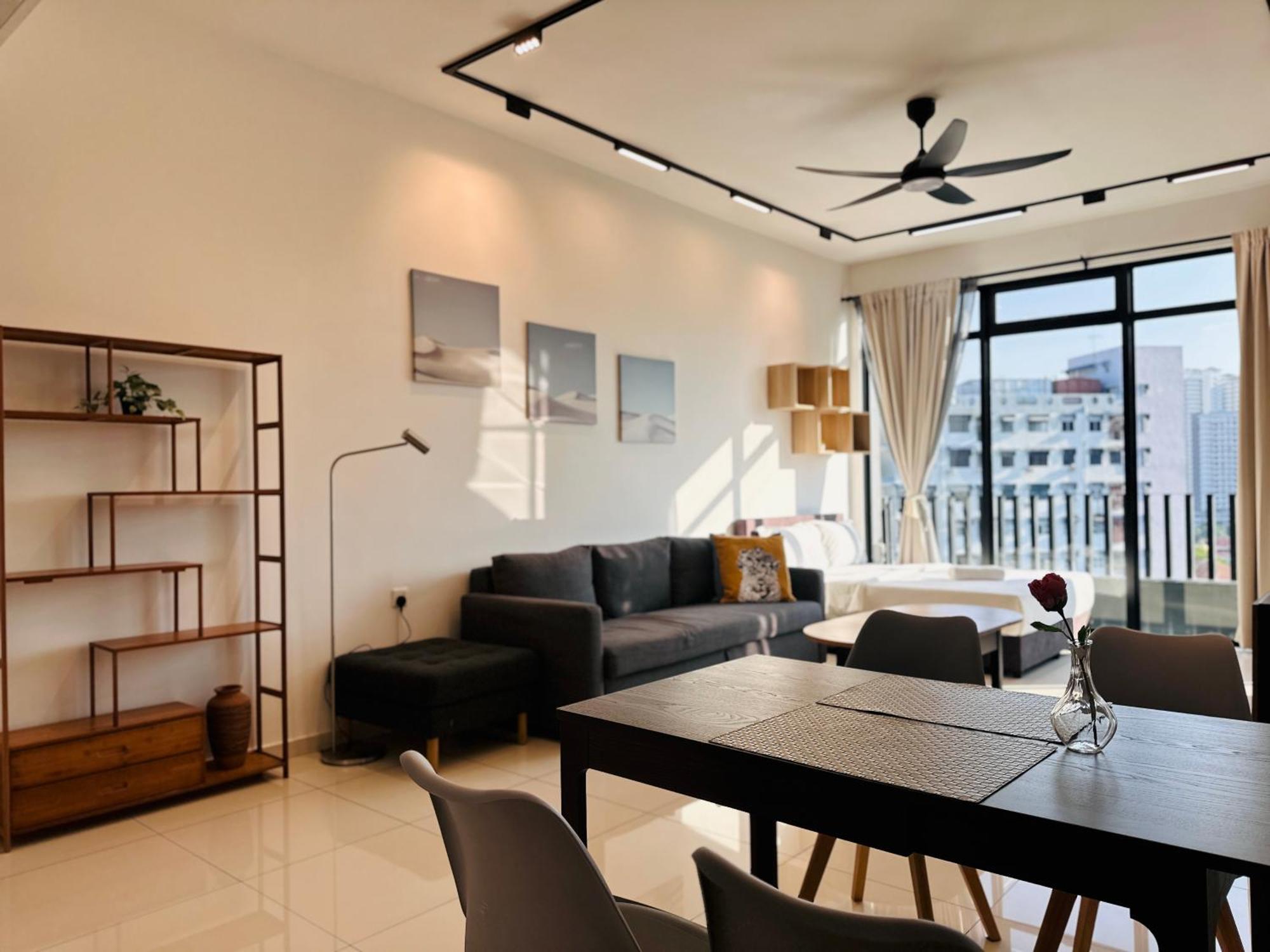 New Georgetown Instagramable 2Br Homestay For 10Pax 无敌美景两房民宿 Beacon Executive Suite Exterior foto