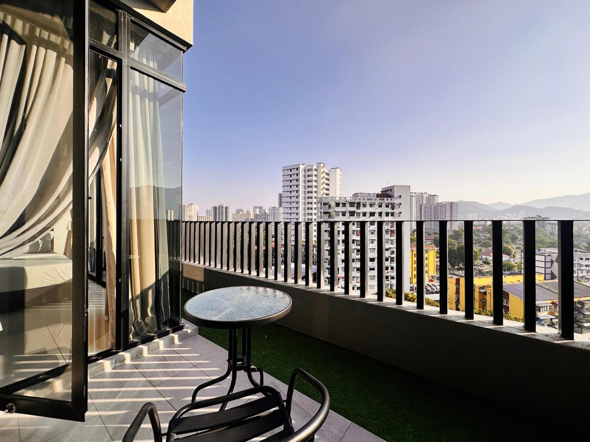 New Georgetown Instagramable 2Br Homestay For 10Pax 无敌美景两房民宿 Beacon Executive Suite Exterior foto